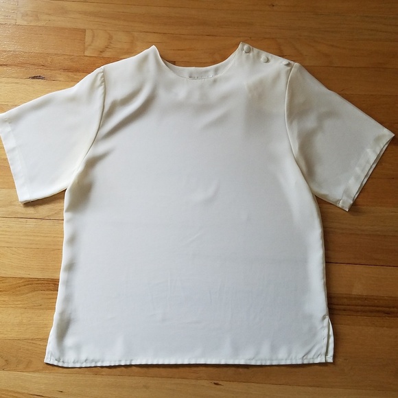 🚨3/$15🚨 Cream Color Office Blouse - Size 10 - Picture 2 of 8